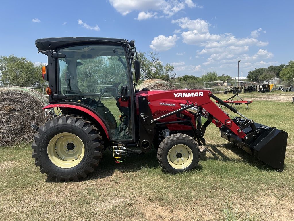 YANMAR TRACTOR YT235VXHIC-T YT235C HST CAB IND TIRES LDR:040757