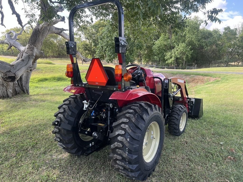 Photo of 2024 YANMAR TRACTOR YM359VLI-L YM359 SST IND TIRES LDR in Adkins, TX - 14,  YANMAR TRACTOR YM359VLI-L YM359 SST IND TIRES LDR:040791